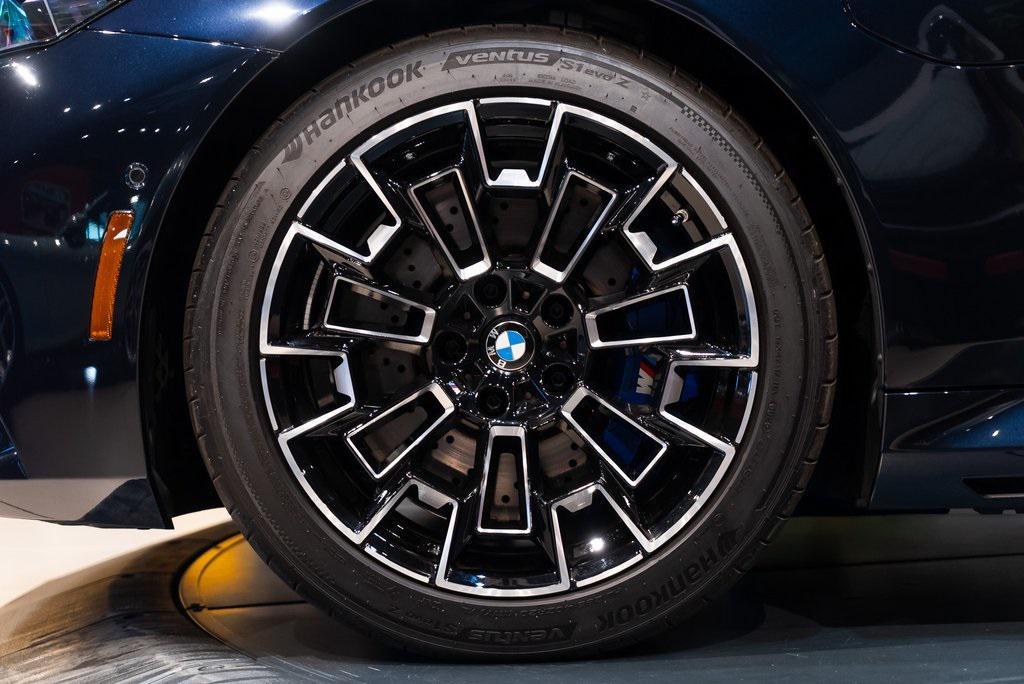 used 2025 BMW M5 car, priced at $138,900