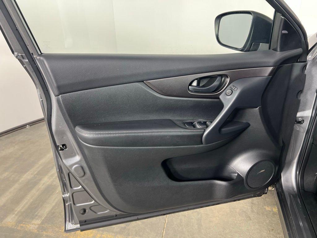 used 2022 Nissan Rogue Sport car, priced at $16,000