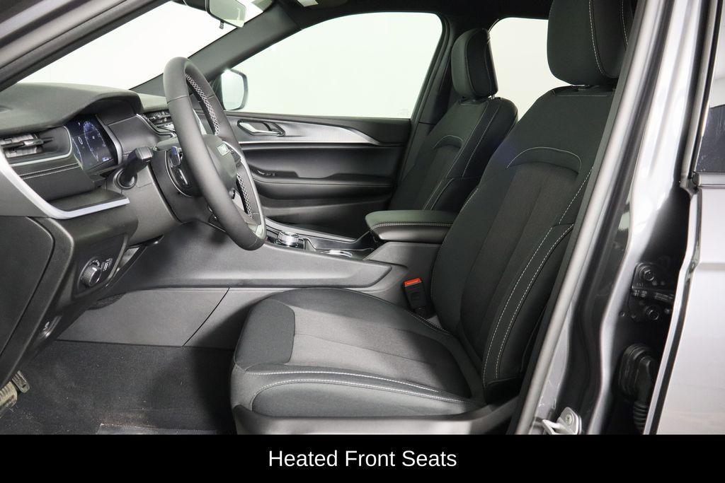 new 2025 Jeep Grand Cherokee car, priced at $32,605