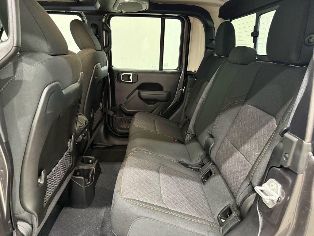 new 2026 Jeep Gladiator car, priced at $51,323