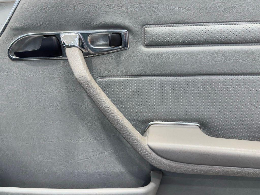 used 1989 Mercedes-Benz SL-Class car, priced at $14,300