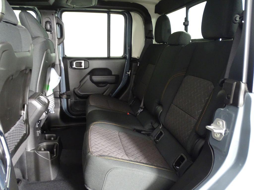 new 2026 Jeep Gladiator car, priced at $49,947