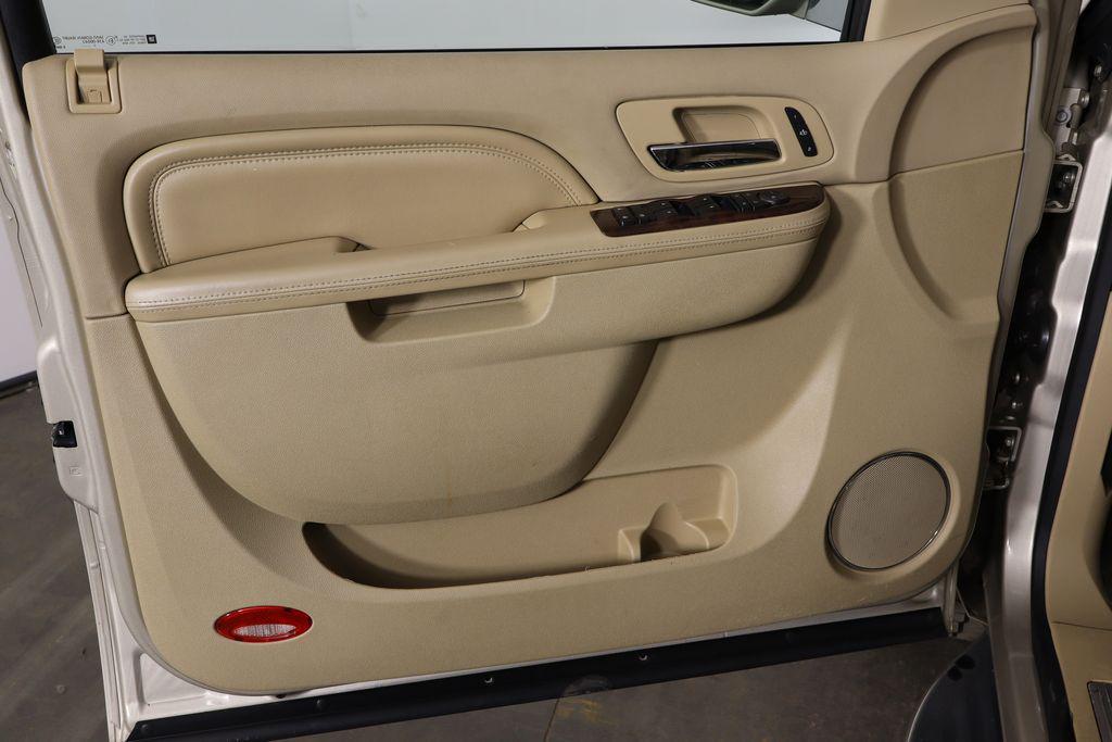 used 2013 Cadillac Escalade car, priced at $12,900