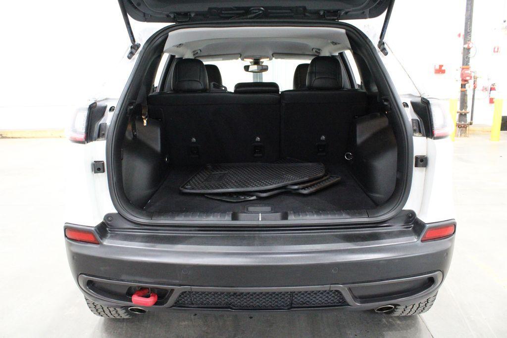 used 2020 Jeep Cherokee car, priced at $18,700