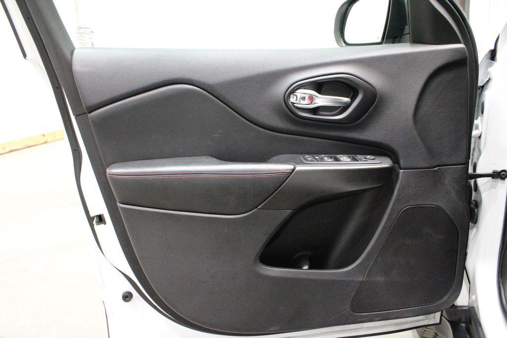 used 2020 Jeep Cherokee car, priced at $18,700