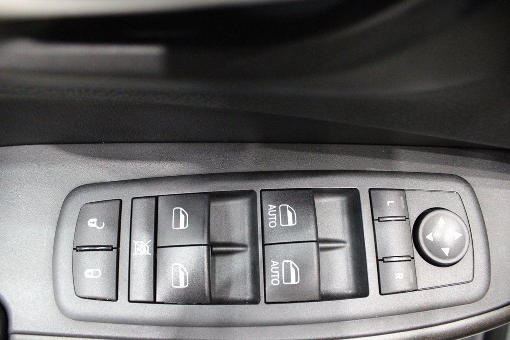 used 2020 Jeep Cherokee car, priced at $18,700