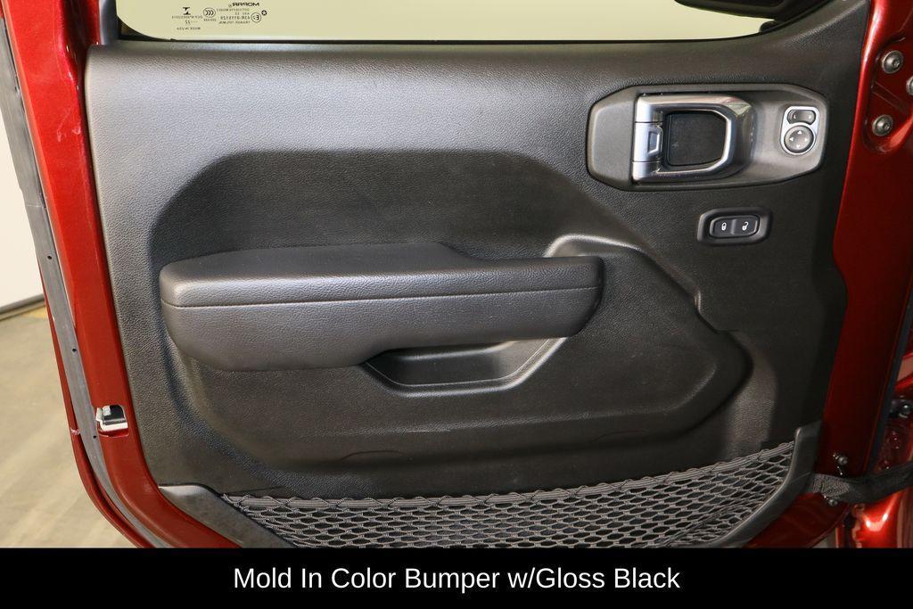 used 2022 Jeep Wrangler Unlimited car, priced at $31,750