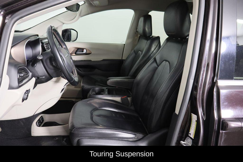 used 2017 Chrysler Pacifica car, priced at $10,300