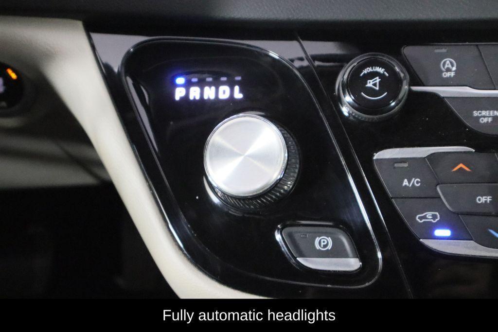 used 2017 Chrysler Pacifica car, priced at $10,300