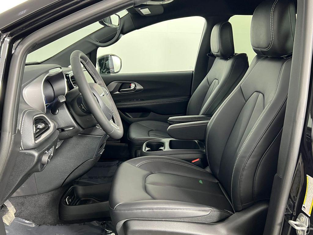 new 2026 Chrysler Pacifica car, priced at $41,515