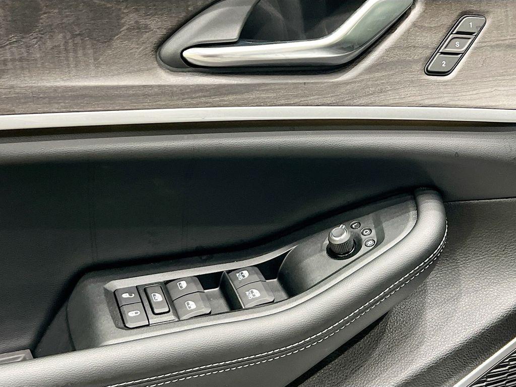 new 2025 Jeep Grand Cherokee L car, priced at $48,692