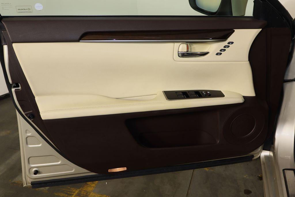 used 2018 Lexus ES 350 car, priced at $26,100