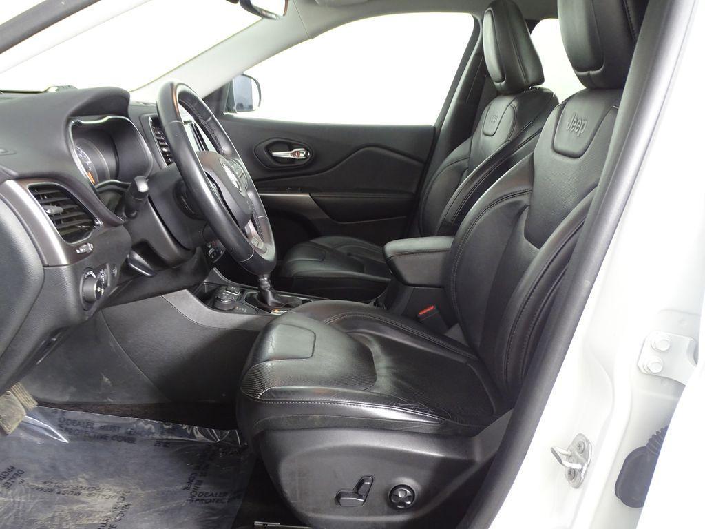 used 2019 Jeep Cherokee car, priced at $14,800