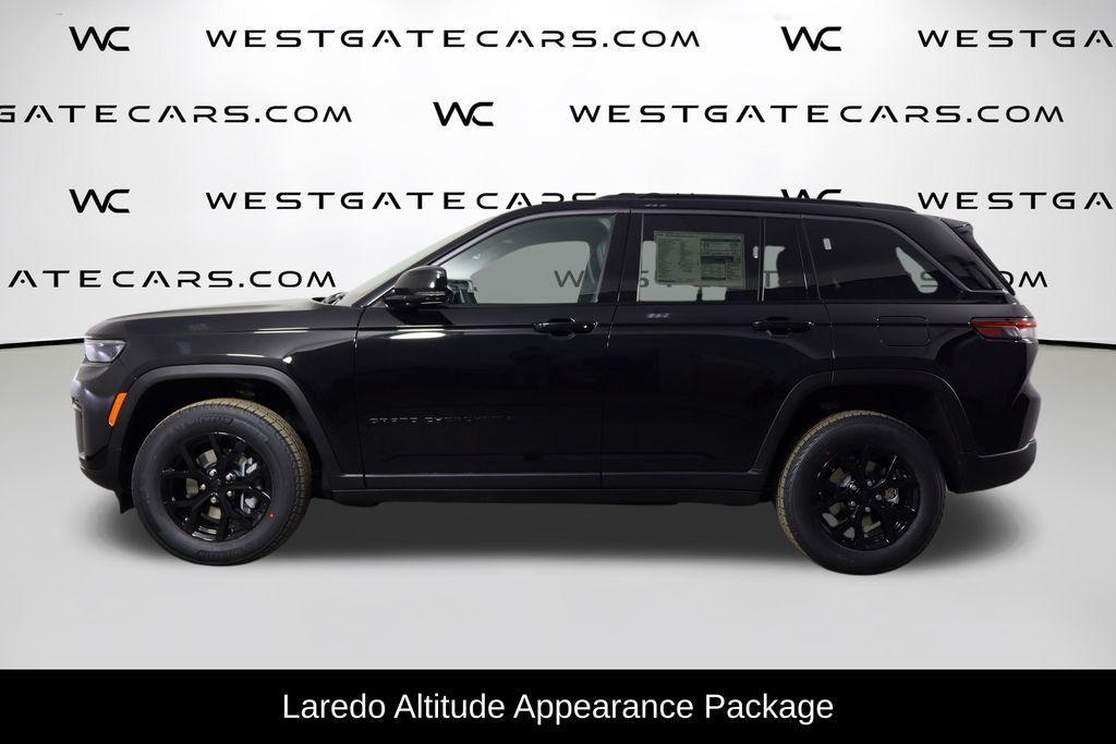 new 2026 Jeep Grand Cherokee car, priced at $42,601