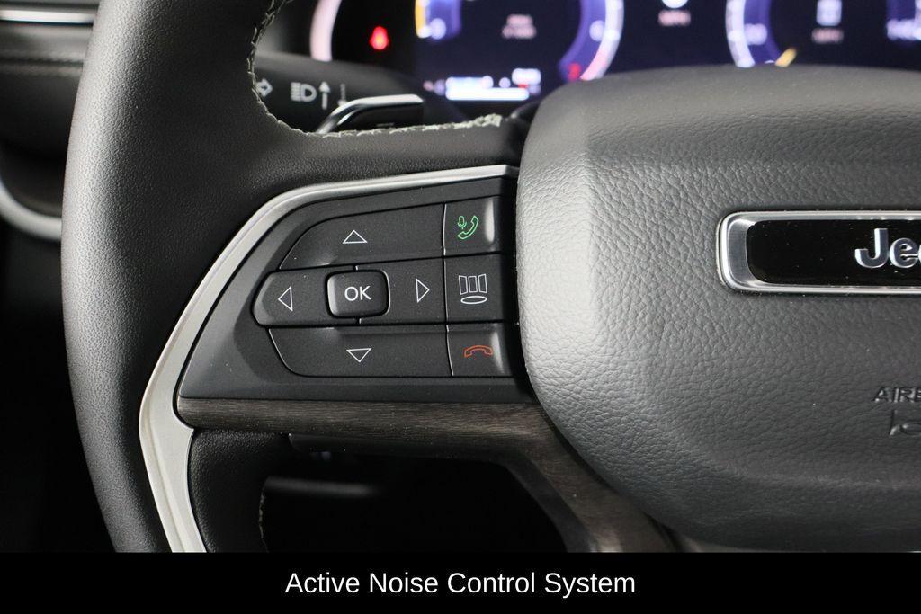 new 2026 Jeep Grand Cherokee car, priced at $42,601