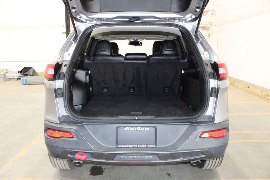 used 2016 Jeep Cherokee car, priced at $10,150