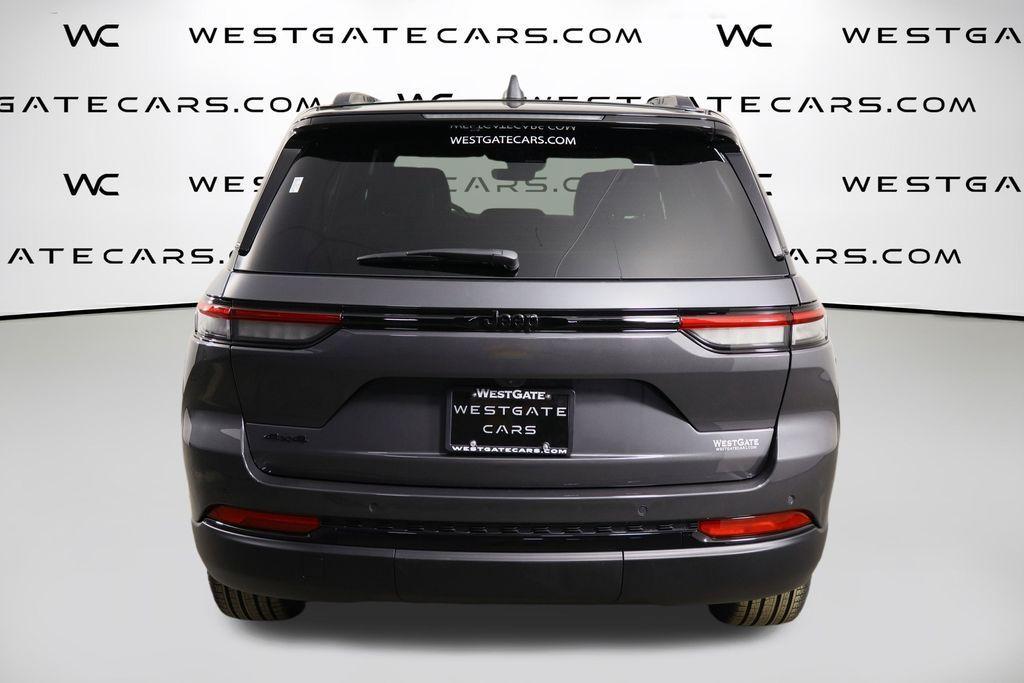 new 2025 Jeep Grand Cherokee car, priced at $42,219