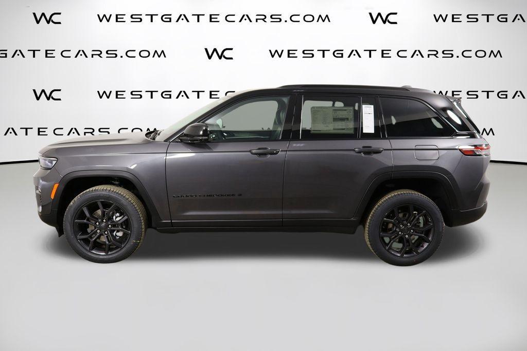 new 2025 Jeep Grand Cherokee car, priced at $42,219