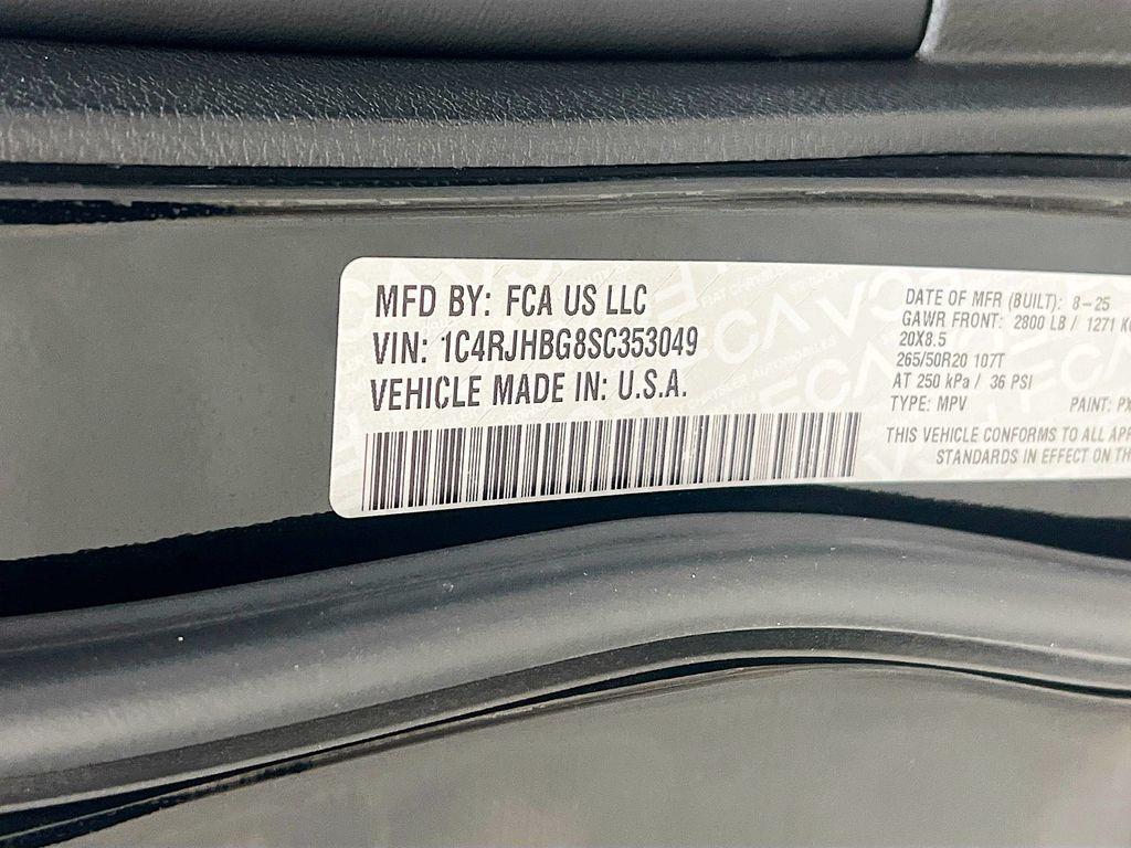 new 2025 Jeep Grand Cherokee car, priced at $45,371