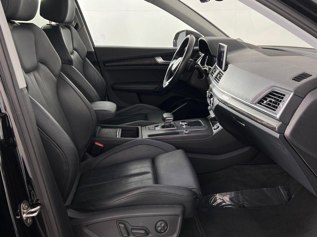 used 2020 Audi Q5 e car, priced at $25,700