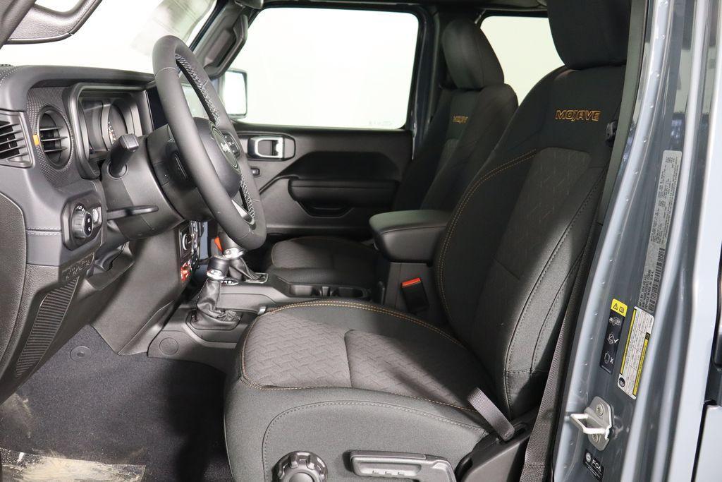 new 2026 Jeep Gladiator car, priced at $51,323