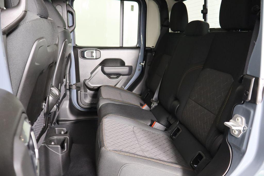 new 2026 Jeep Gladiator car, priced at $51,323