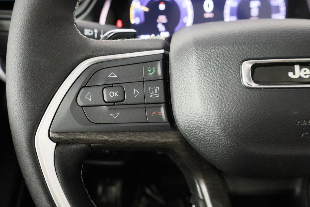 new 2026 Jeep Grand Cherokee car, priced at $52,162