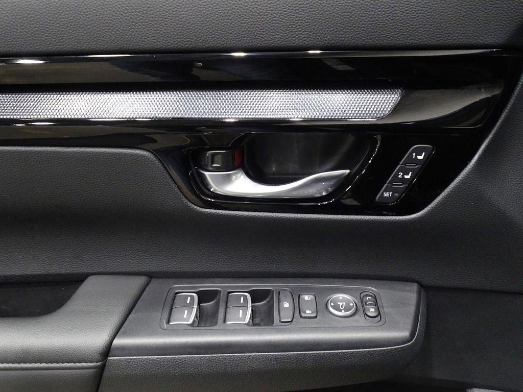 used 2024 Honda CR-V car, priced at $31,050
