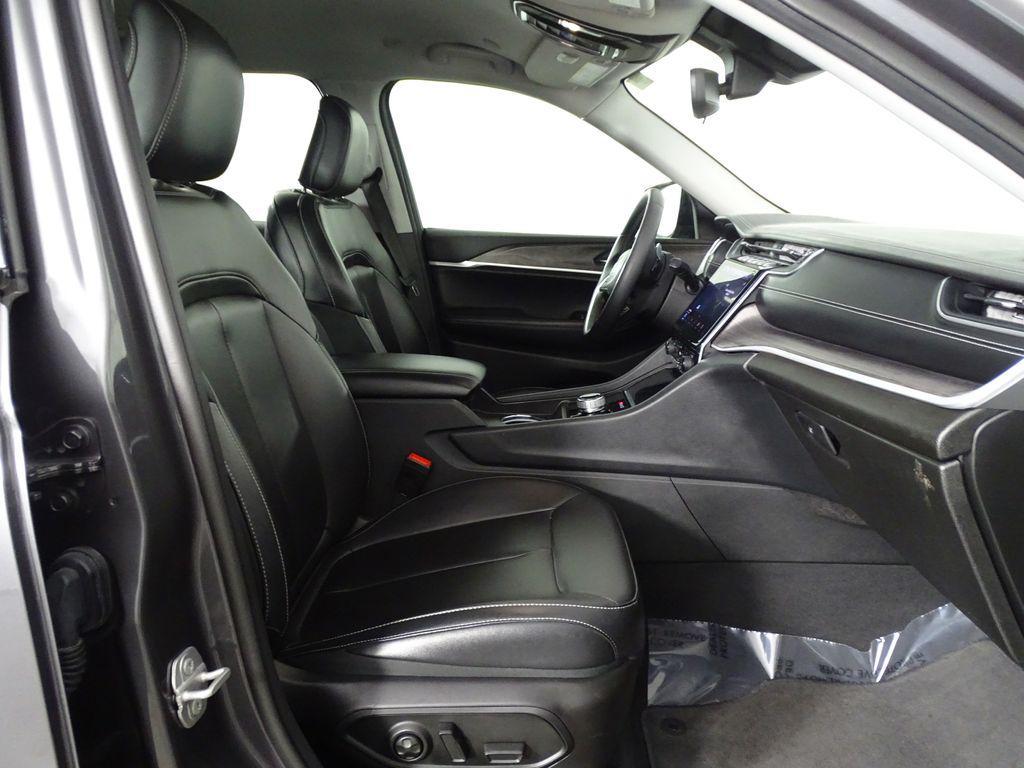used 2024 Jeep Grand Cherokee L car, priced at $32,700