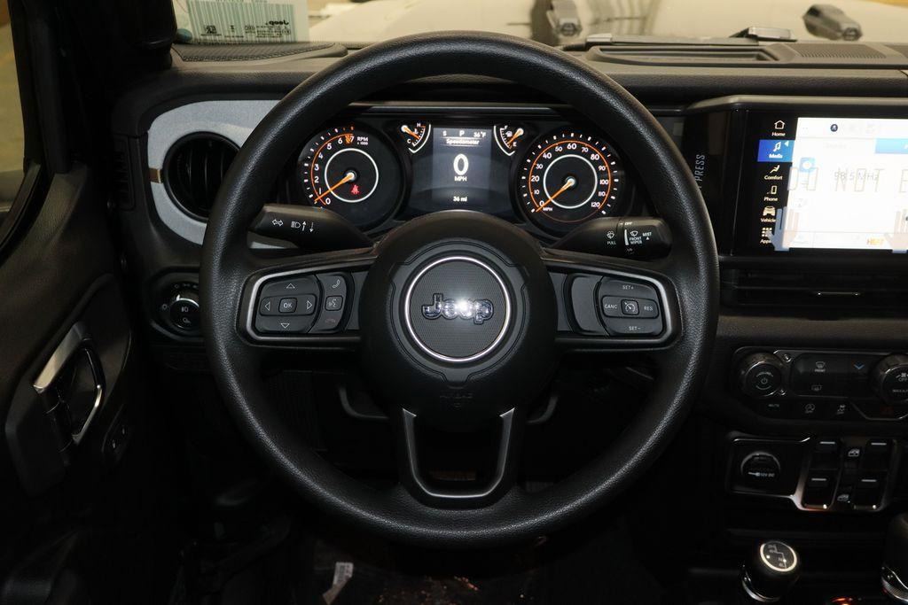 new 2026 Jeep Gladiator car, priced at $41,552