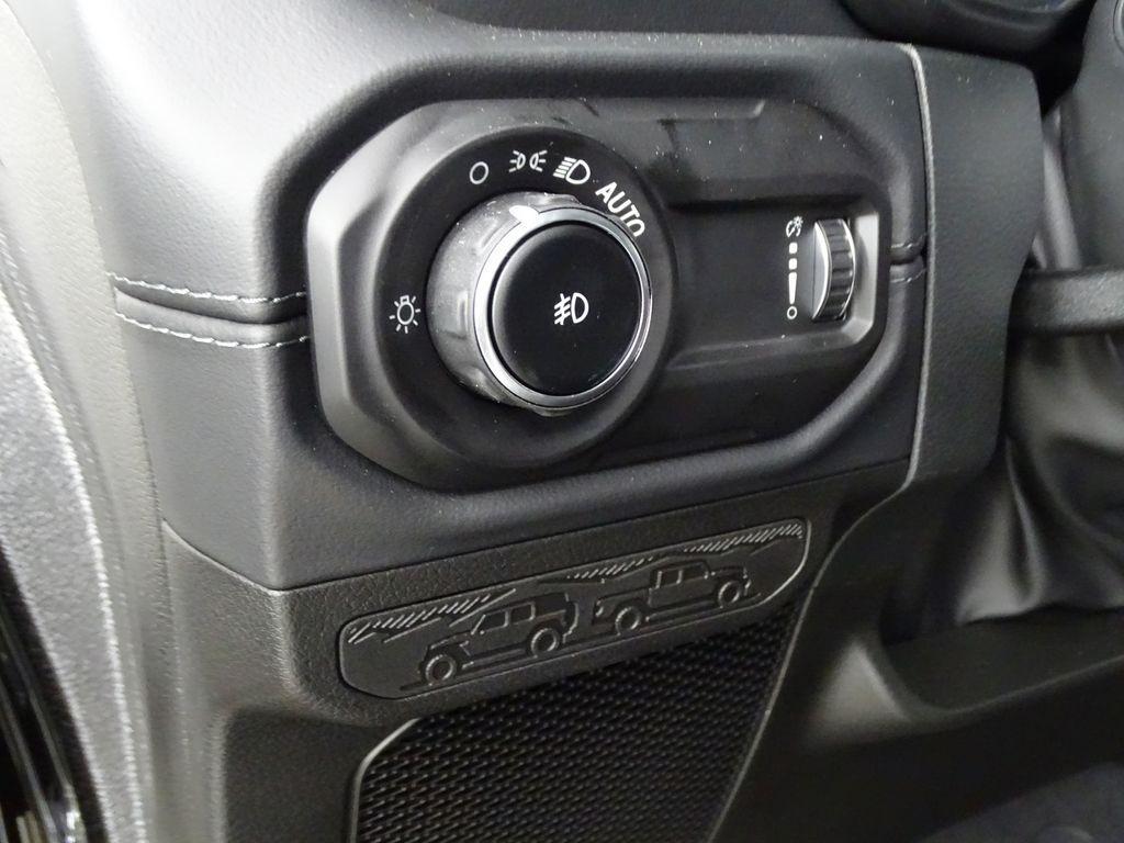 new 2026 Jeep Wrangler car, priced at $46,357