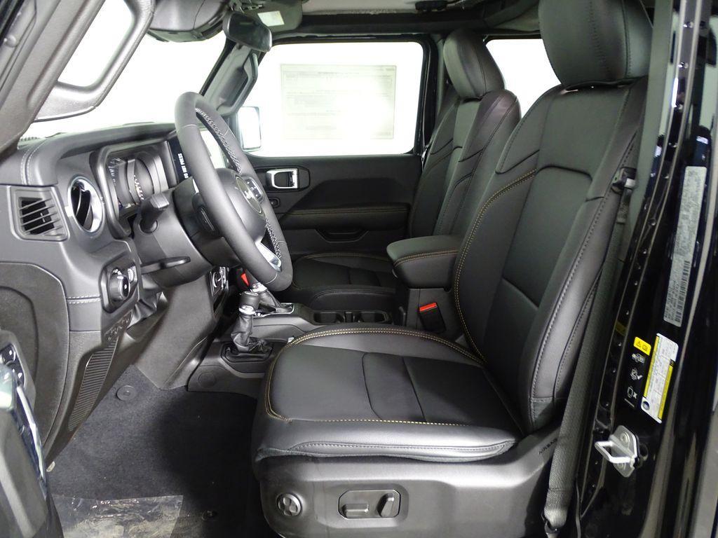 new 2026 Jeep Wrangler car, priced at $46,357