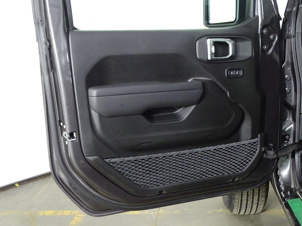 new 2026 Jeep Wrangler car, priced at $39,154