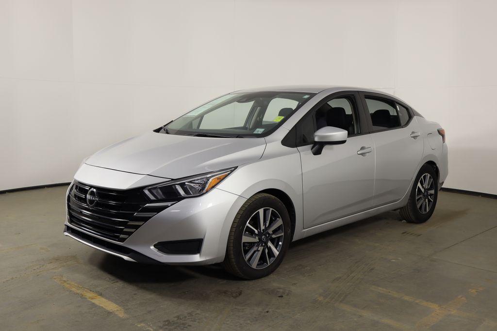 used 2023 Nissan Versa car