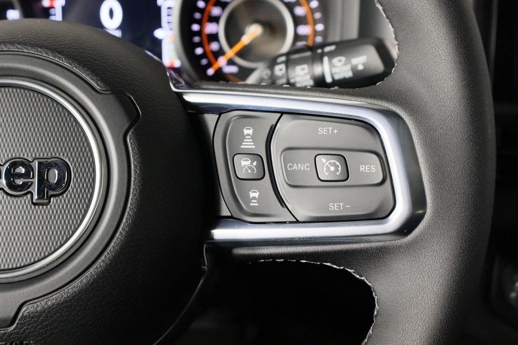 new 2026 Jeep Wrangler car, priced at $45,401