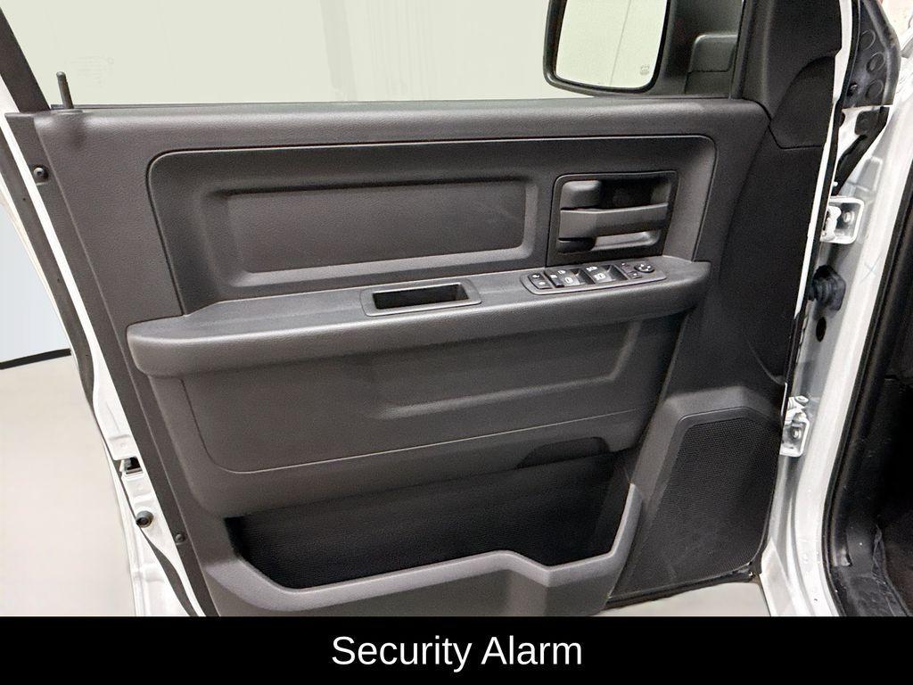 new 2023 Ram 1500 Classic car, priced at $48,999