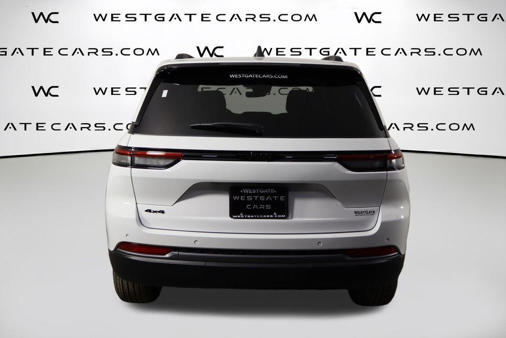 new 2026 Jeep Grand Cherokee car, priced at $44,064