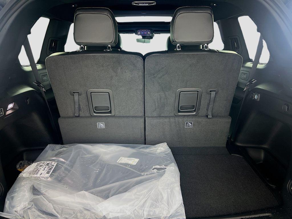 new 2025 Jeep Grand Cherokee L car, priced at $49,637