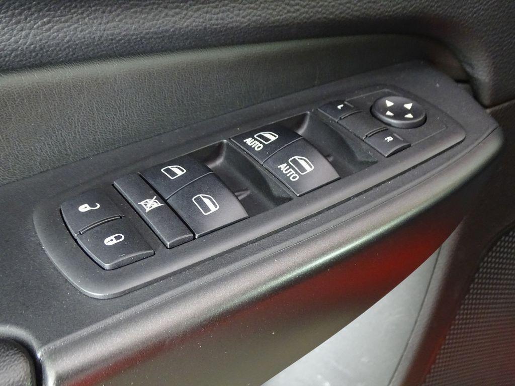 used 2019 Jeep Cherokee car, priced at $17,200