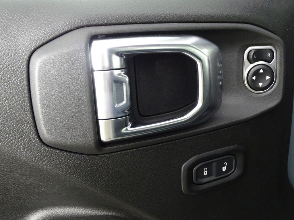 new 2026 Jeep Wrangler car, priced at $45,558