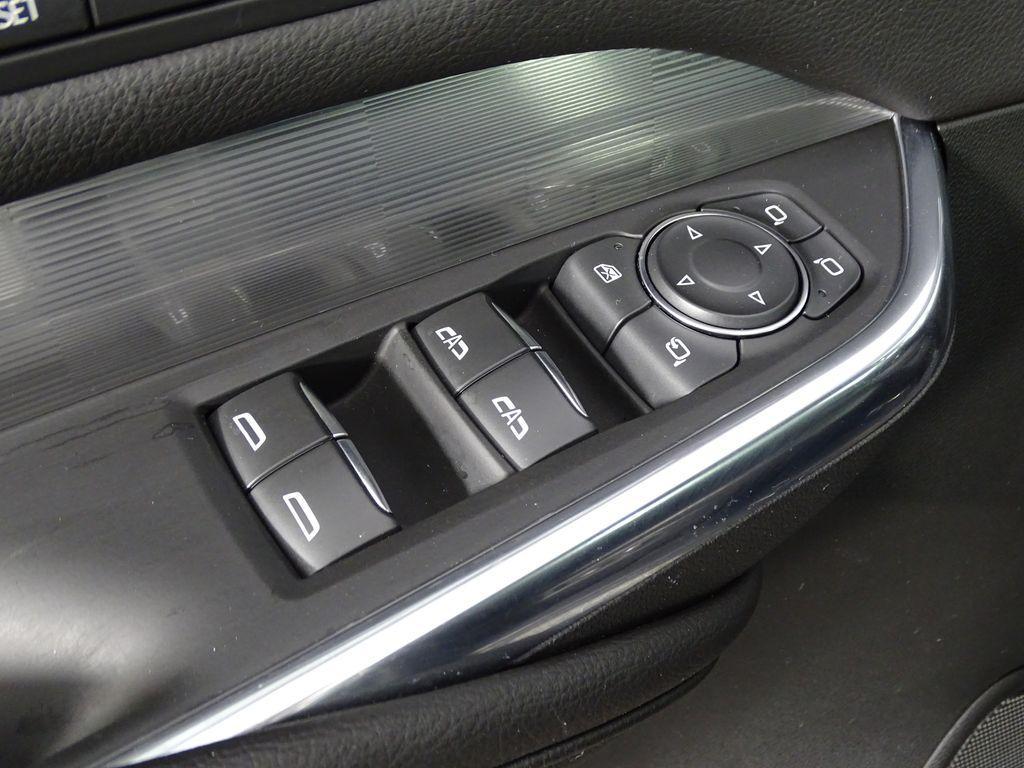 used 2024 Cadillac XT4 car, priced at $27,300