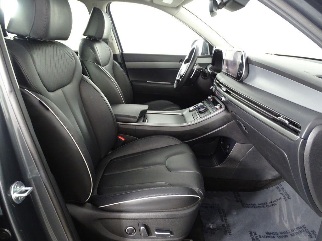 used 2024 Hyundai Palisade car, priced at $35,400
