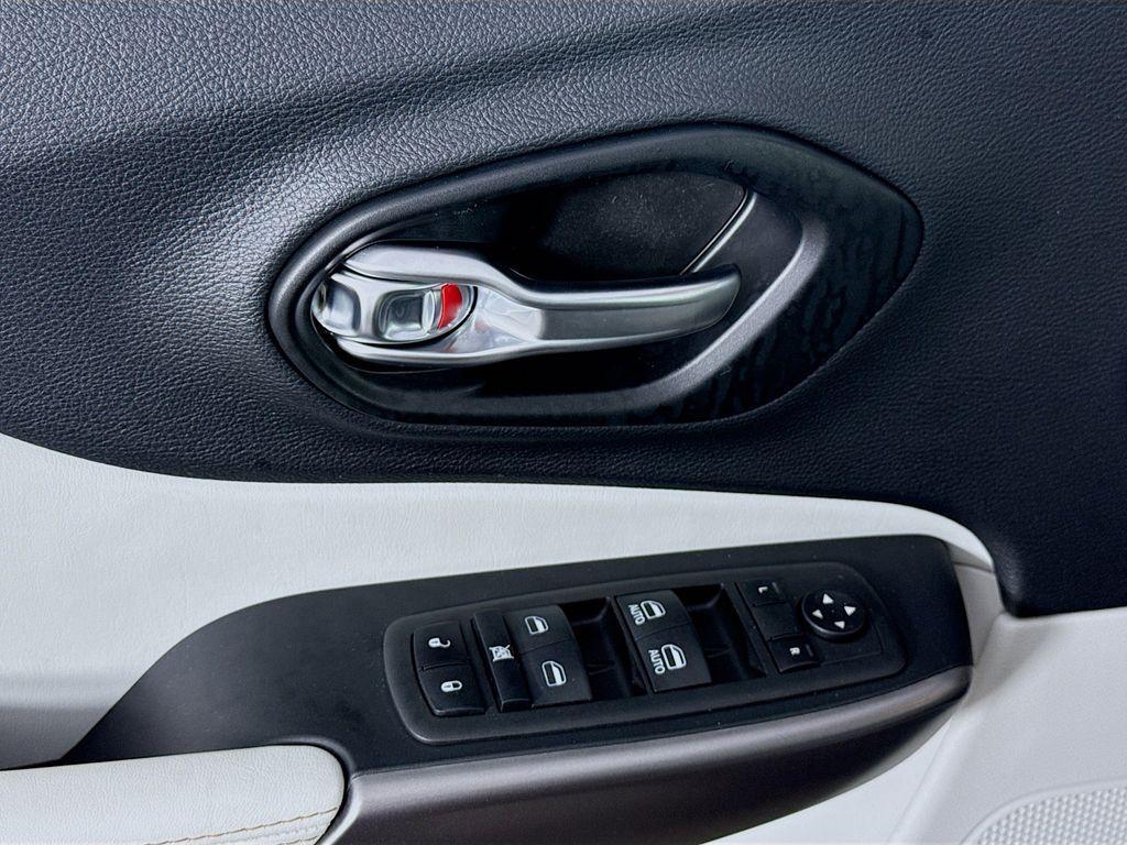 used 2022 Jeep Cherokee car, priced at $20,850