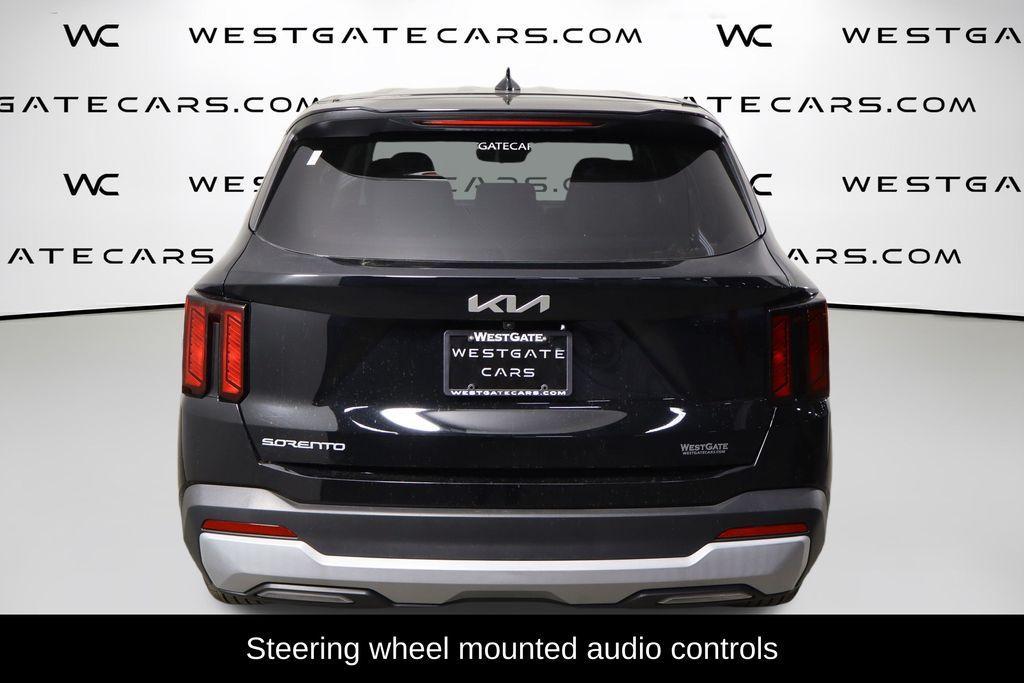 used 2025 Kia Sorento car, priced at $27,497