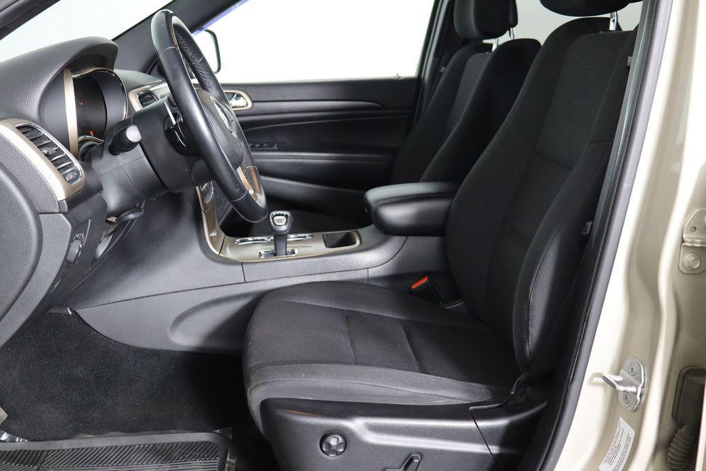 used 2014 Jeep Grand Cherokee car, priced at $10,597