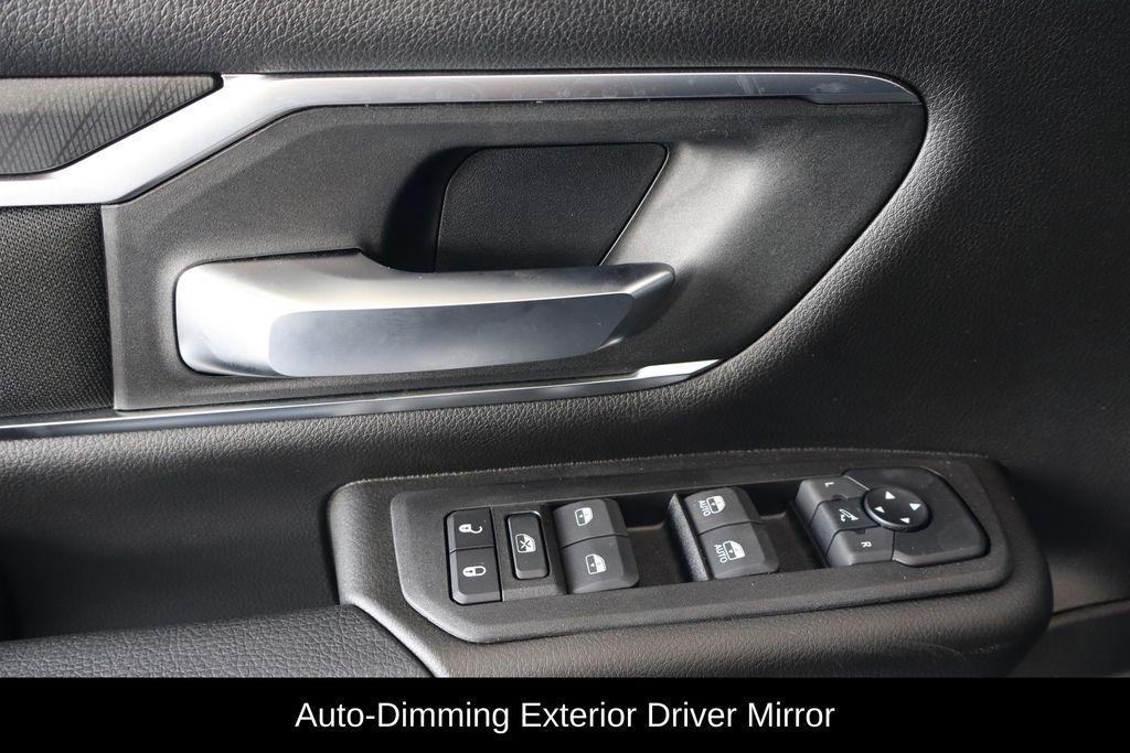 new 2025 Ram 1500 car, priced at $51,432