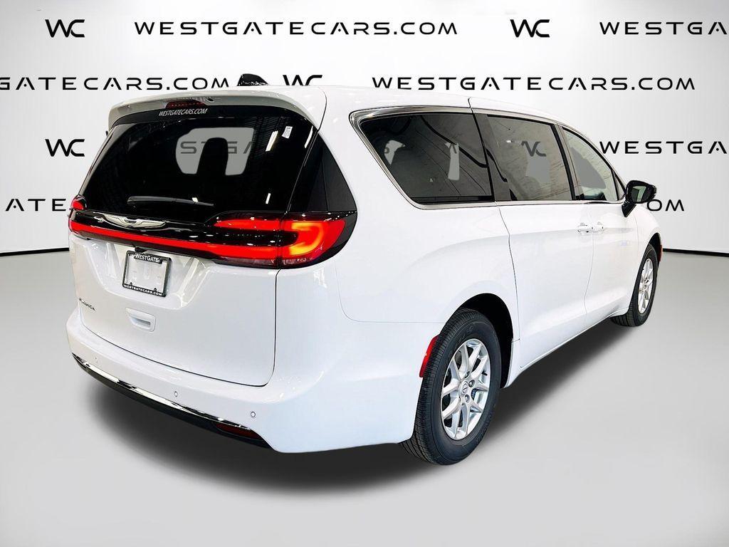 new 2026 Chrysler Pacifica car, priced at $42,487