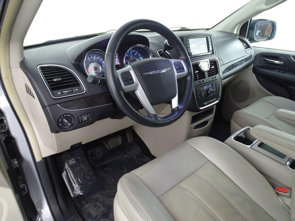 used 2014 Chrysler Town & Country car, priced at $6,497