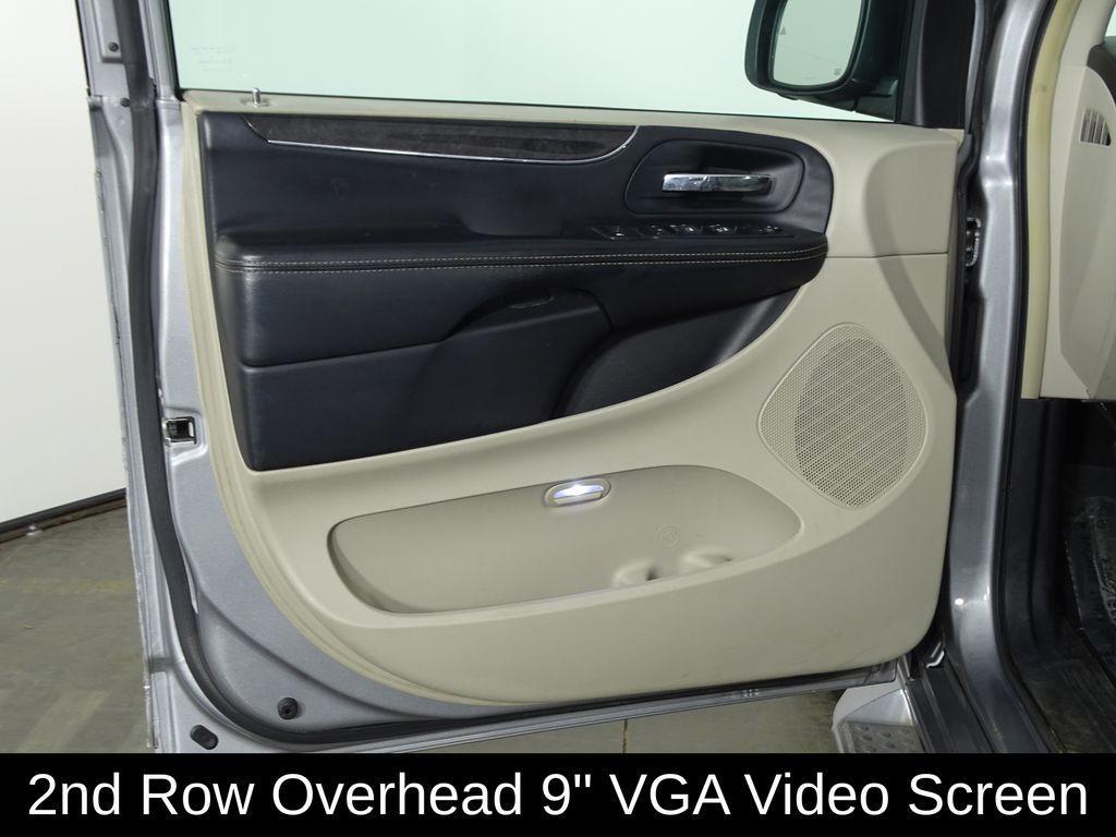 used 2014 Chrysler Town & Country car, priced at $6,497