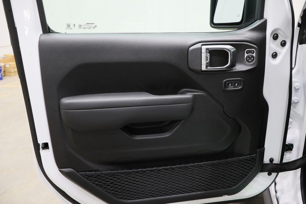 new 2026 Jeep Wrangler car, priced at $47,900